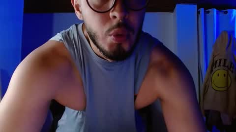 Snapshot of muscle_cock32 chatting on September 2025 08:18:02 AM David Big online show from September 2025 08:18:02 AM