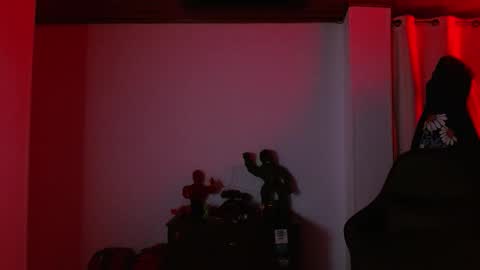 Snapshot of muscle_cock32 chatting on October 2025 09:21:02 AM David Big online show from October 2025 09:21:02 AM