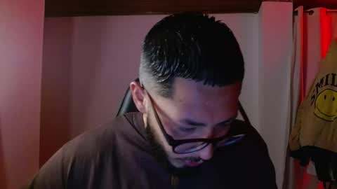 Snapshot of muscle_cock32 chatting on November 2025 09:21:02 AM David Big online show from November 2025 09:21:02 AM