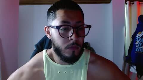 Snapshot of muscle_cock32 chatting on November 2025 04:50:01 PM David Big online show from November 2025 04:50:01 PM