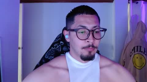 Snapshot of muscle_cock32 chatting on February 2026 06:50:01 PM David Big online show from February 2026 06:50:01 PM