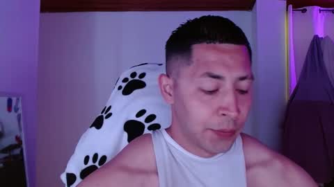 Snapshot of muscle_cock32 chatting on February 2026 06:58:02 PM David Big online show from February 2026 06:58:02 PM