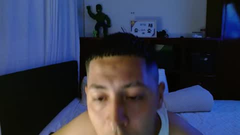 Snapshot of muscle_cock32 chatting on July 2026 03:02:02 AM David Big online show from July 2026 03:02:02 AM