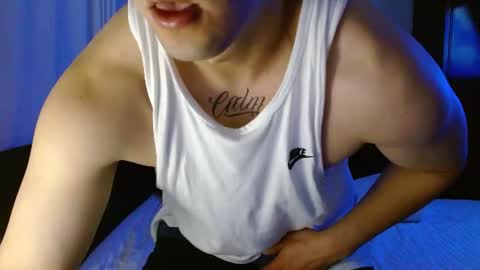 Snapshot of muscle_cock32 chatting on July 2026 04:19:01 AM David Big online show from July 2026 04:19:01 AM