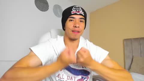 muscle scott online show from September 2025 11:54:02 AM