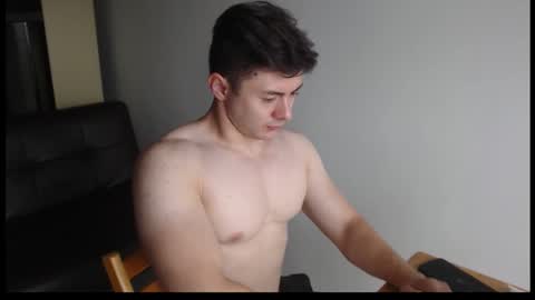 Everet online show from September 2025 05:45:02 AM