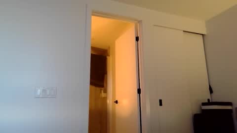 muscleedgernips online show from September 2025 11:00:01 AM