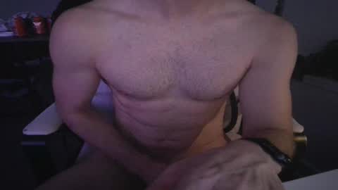 muscleedgernips online show from November 2025 08:35:02 AM