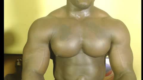 musclegod23 online show from February 2025 02:21:01 PM