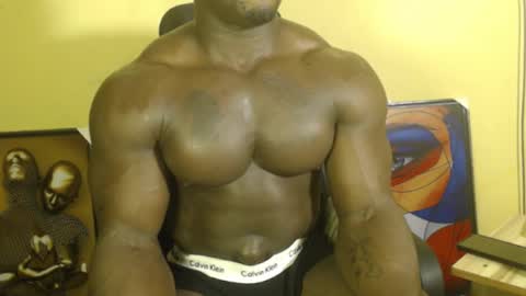 musclegod23 online show from March 2025 12:26:01 PM
