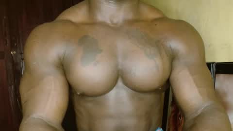 musclegod23 online show from March 2026 12:35:02 PM