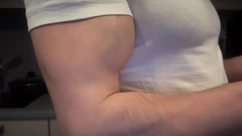 musclehair3 online show from February 2025 06:52:01 PM