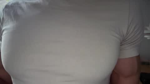 musclehair3 online show from October 2025 10:41:01 AM