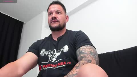 MuscleMonster31 online show from September 2025 11:20:02 PM