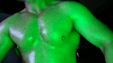 Snapshot of muscles_hulk chatting on July 2026 11:25:02 PM Hulk Muscles - NEW ACCOUNT online show from July 2026 11:25:02 PM