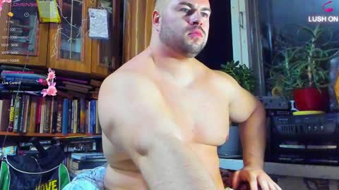 Snapshot of muscularjohnforu chatting on January 2025 05:20:01 PM click icon for peach online show from January 2025 05:20:01 PM