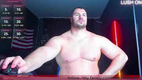Snapshot of muscularjohnforu chatting on February 2025 06:58:02 AM click icon for peach online show from February 2025 06:58:02 AM