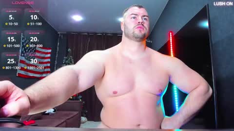 Snapshot of muscularjohnforu chatting on February 2025 07:13:01 PM click icon for peach online show from February 2025 07:13:01 PM
