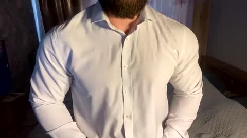 muscularjuggler online show from April 2026 03:38:01 AM