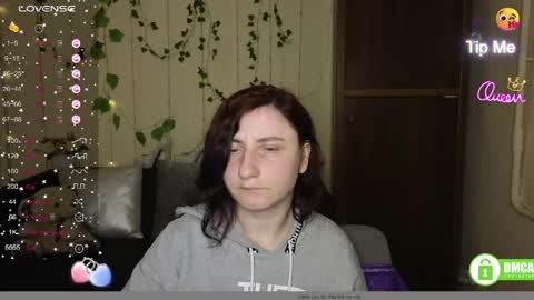 Jenya online show from April 2026 06:01:01 PM