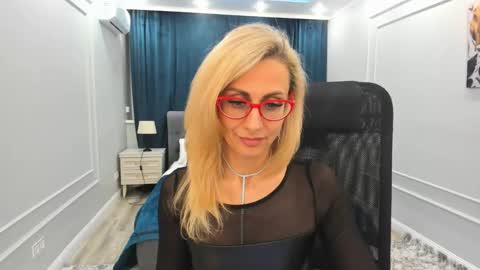 Snapshot of museofstage chatting on March 2025 05:39:02 PM Diana online show from March 2025 05:39:02 PM