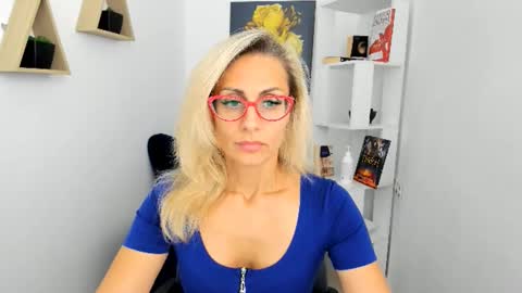 Snapshot of museofstage chatting on September 2025 10:48:02 AM Diana online show from September 2025 10:48:02 AM