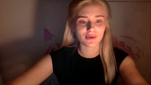 Snapshot of musescorner chatting on October 2025 04:53:02 PM musescorner online show from October 2025 04:53:02 PM