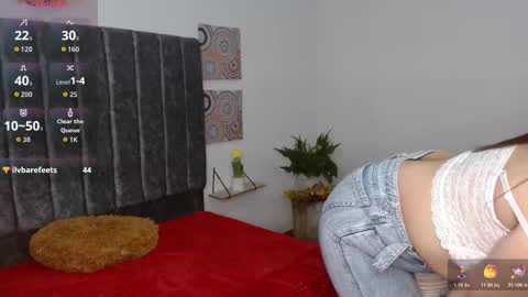 mushi_ online show from November 2025 04:03:01 PM