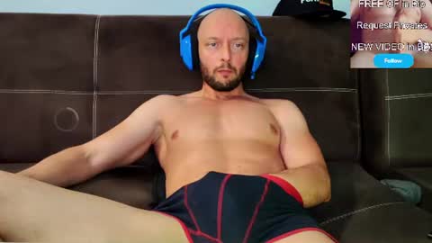 Snapshot of mushroomcouch chatting on June 2026 10:10:01 PM mushroomcouch online show from June 2026 10:10:01 PM