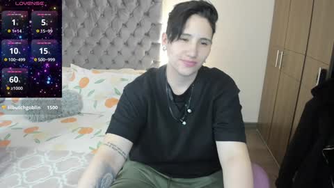 Snapshot of musicayluna chatting on December 2024 05:20:02 AM VALENTINA Luna online show from December 2024 05:20:02 AM