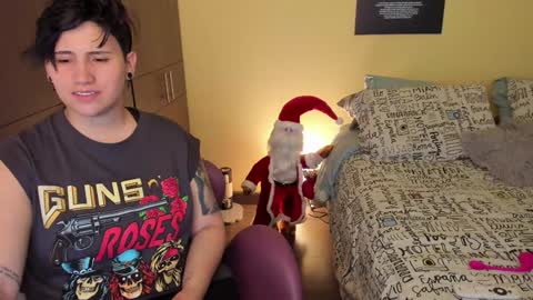 Snapshot of musicayluna chatting on December 2024 03:17:02 AM VALENTINA Luna online show from December 2024 03:17:02 AM