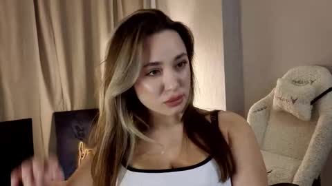 Nika online show from September 2025 09:26:02 PM