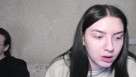 Snapshot of muuur_love chatting on April 2026 07:11:01 PM cute couple online show from April 2026 07:11:01 PM