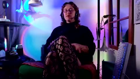 Snapshot of mx_anouk_divine chatting on May 2026 02:31:02 AM Mx. Anouk Divine online show from May 2026 02:31:02 AM
