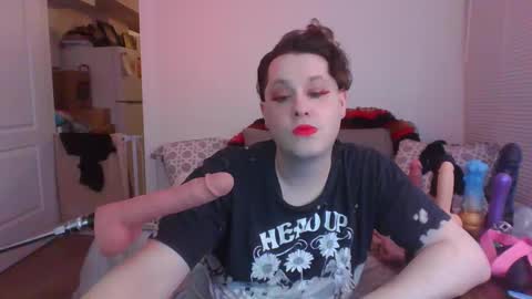 Snapshot of mxsissycharlotte chatting on October 2025 10:38:01 PM Mx Charlotte online show from October 2025 10:38:01 PM