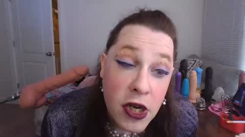 Snapshot of mxsissycharlotte chatting on October 2025 06:16:01 PM Mx Charlotte online show from October 2025 06:16:01 PM