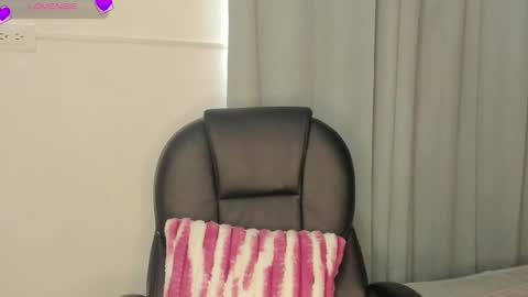 LIA online show from October 2025 10:09:01 PM