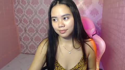 Its me Andi online show from February 2025 06:19:02 PM