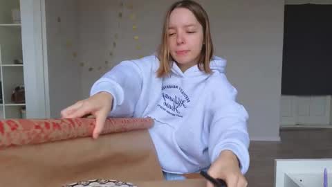  MIA  I will be here Monday Wednesday Thursday Saturday online show from December 2025 09:07:01 AM