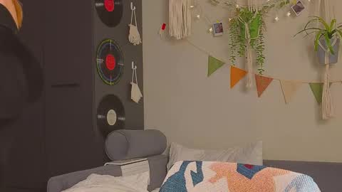 Snapshot of my_parisss chatting on September 2025 10:25:01 PM PARIS online show from September 2025 10:25:01 PM