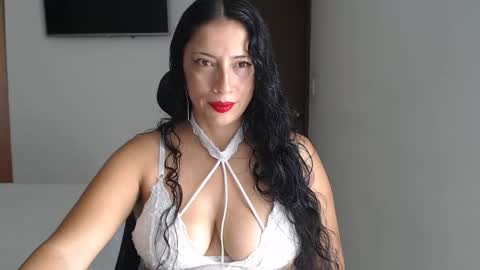 Snapshot of myc_sw_couple chatting on November 2025 04:07:02 PM mary and charlie online show from November 2025 04:07:02 PM