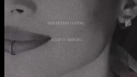 Lola online show from November 2025 09:20:01 PM