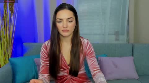 Snapshot of myellaluvs chatting on November 2025 04:45:02 PM Ella online show from November 2025 04:45:02 PM