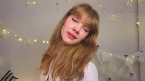 Snapshot of myismira chatting on October 2025 04:13:02 AM Mira  online show from October 2025 04:13:02 AM