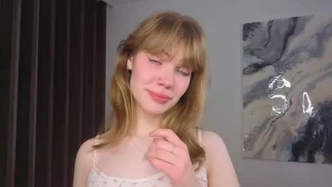 Mira  online show from November 2025 04:11:02 AM