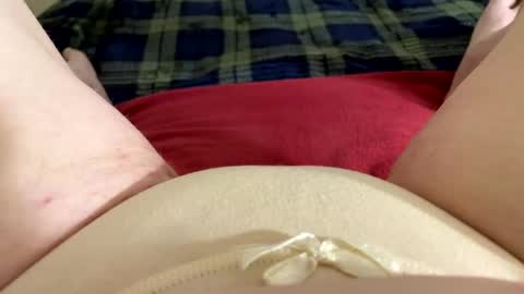 Snapshot of mykittyneedsuu chatting on November 2025 10:04:02 AM Kitty online show from November 2025 10:04:02 AM