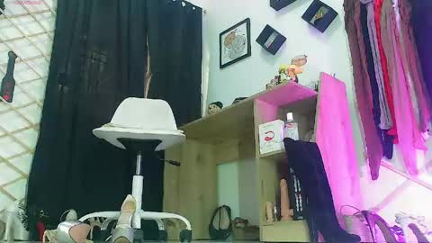 Snapshot of myla_sarah1 chatting on April 2026 08:57:02 PM myla sarah1 online show from April 2026 08:57:02 PM