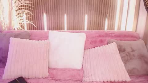 Myla  online show from September 2025 04:17:02 AM