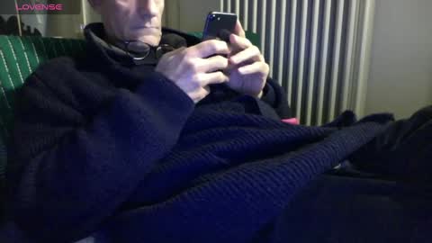 Snapshot of mynakedbeach chatting on January 2025 06:09:01 PM Bi sexy guy lovense hush is on private is open or password show tip if you like. online show from January 2025 06:09:01 PM