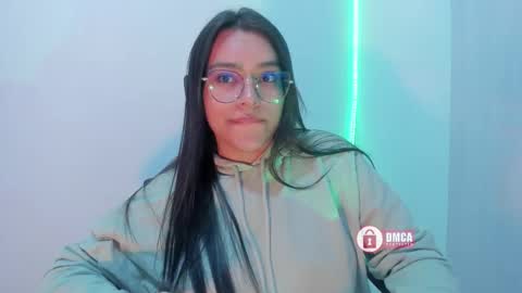 Bella online show from September 2025 07:08:02 AM